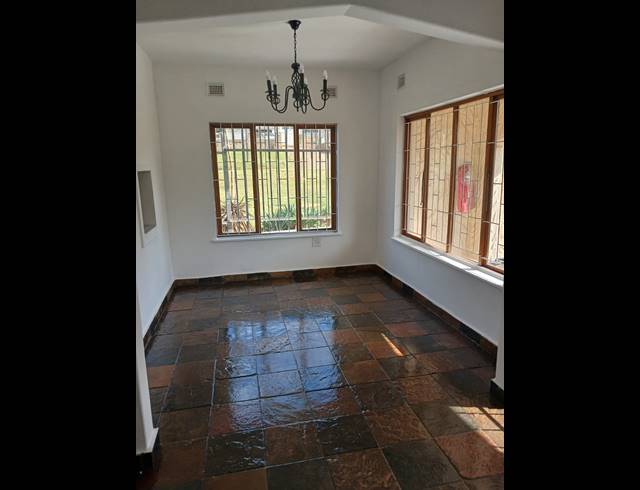 2 BEDROOM DUPLEX FOR SALE IN SCOTTBURGH CENTRAL